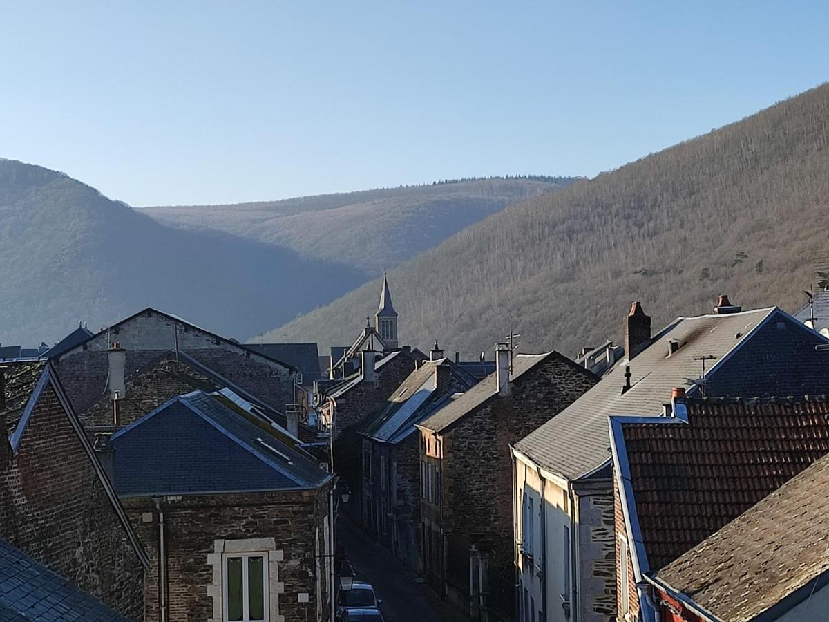 Entre Meuse Et Foret Revin  Exterior foto