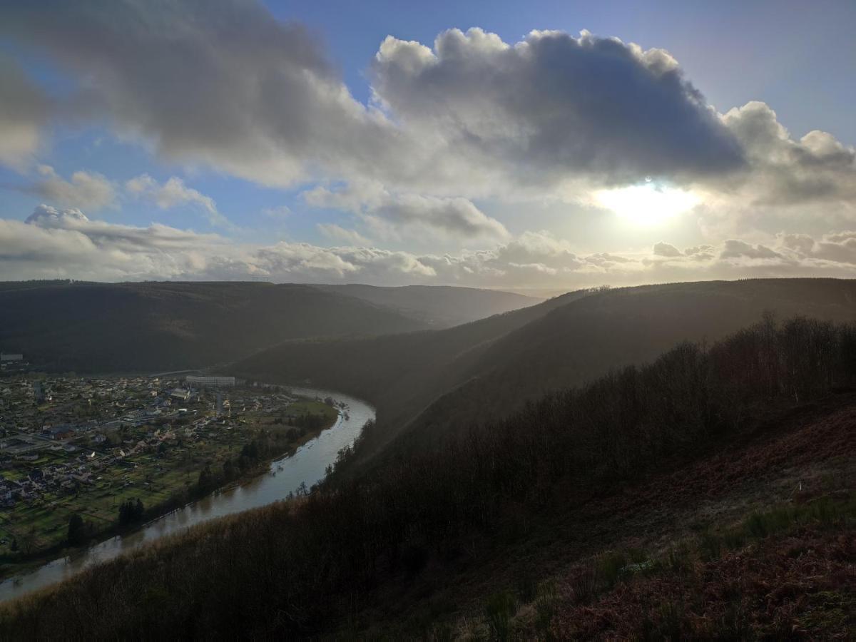 Entre Meuse Et Foret Revin  Exterior foto